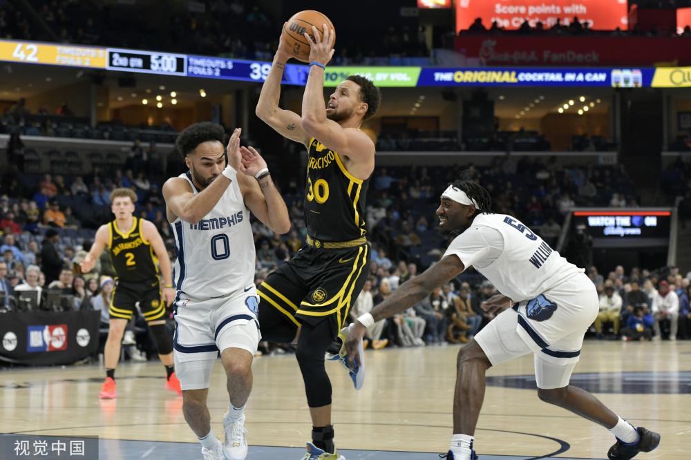 曼联6-5点杀佛罗伦萨，佐姆破门，梅努制胜，巴因迪尔扑点.