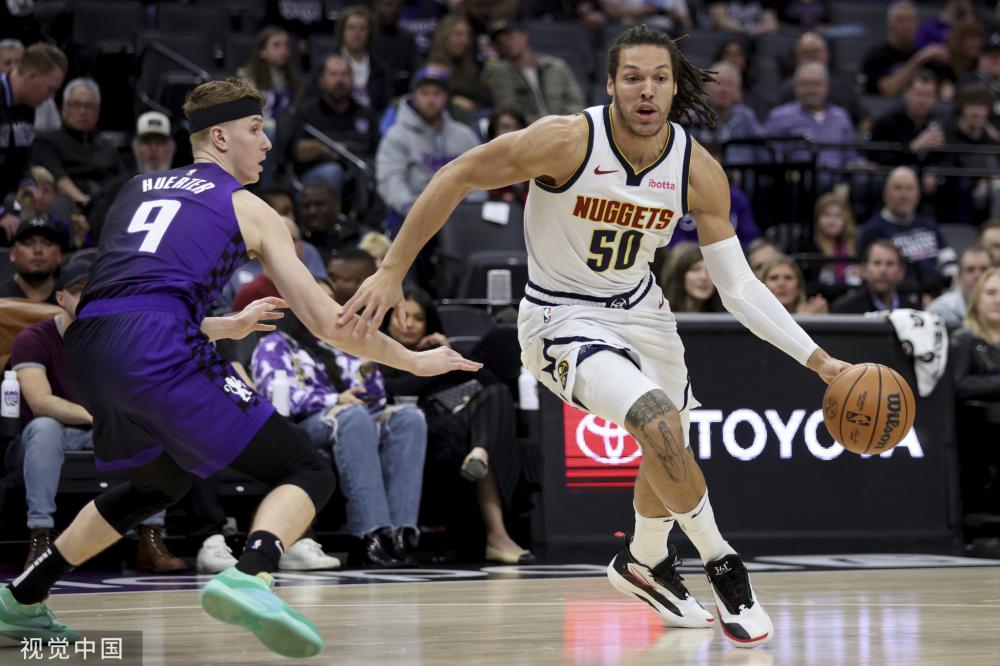 并对他的职 并对他的职